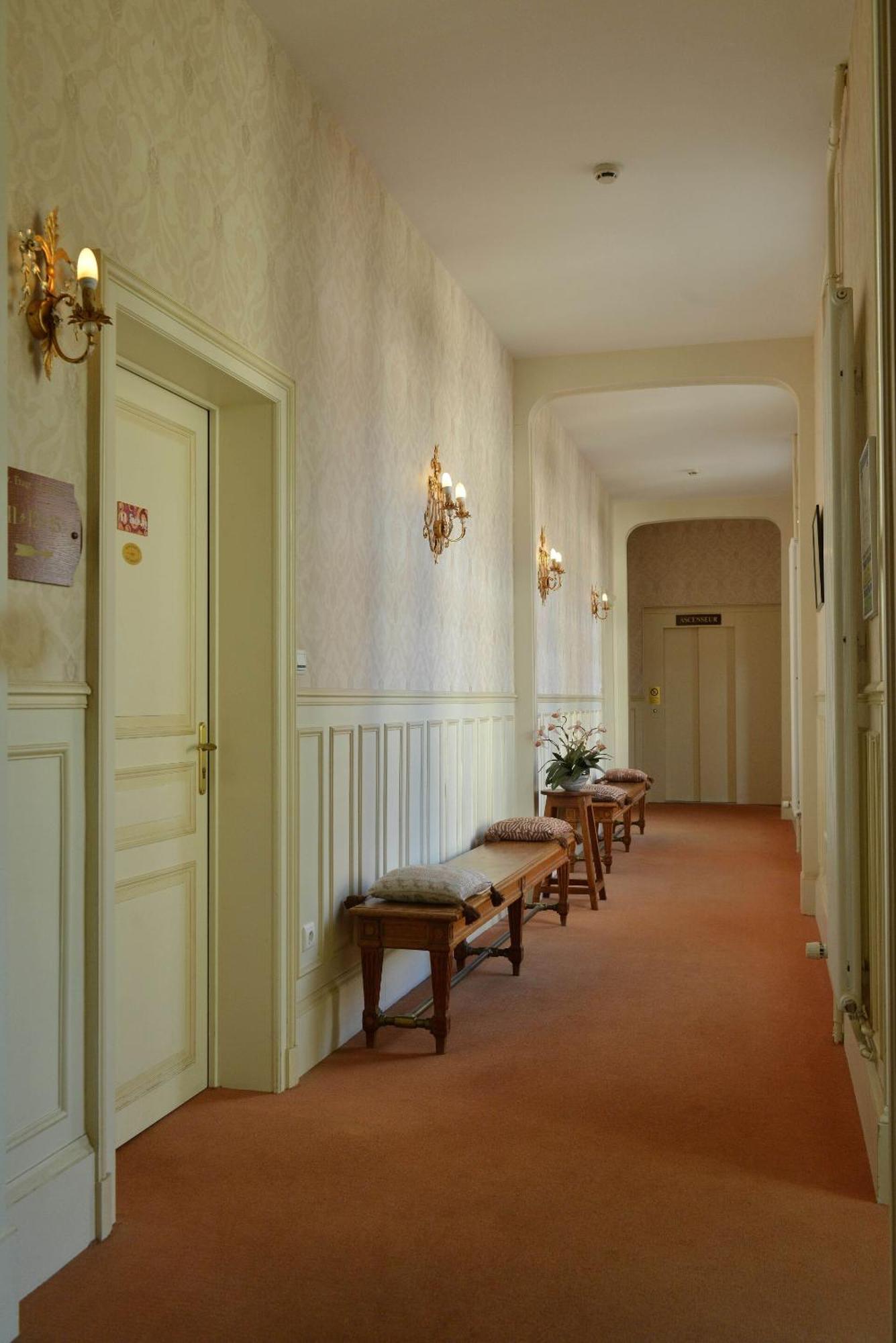 Hotel Castel Jeanson آي-شامبانيا المظهر الخارجي الصورة