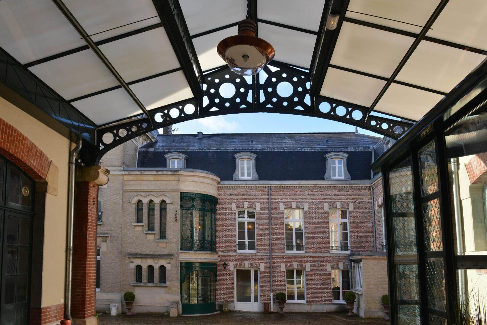 Hotel Castel Jeanson آي-شامبانيا المظهر الخارجي الصورة